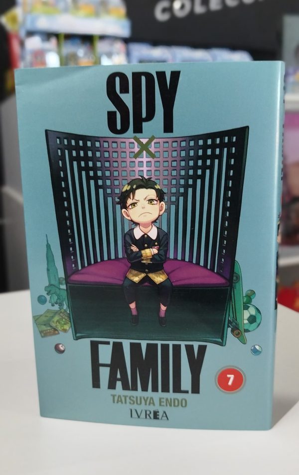 MAN010605     SPY x FAMILY VOL.7