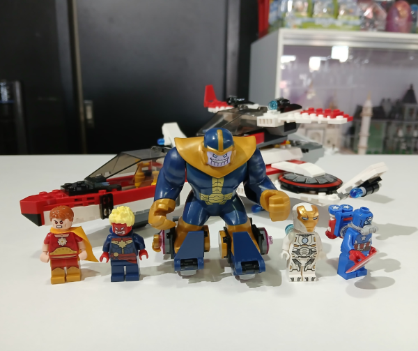 76049 LEGO Marvel Super Heroes Avenjet Space Mission
