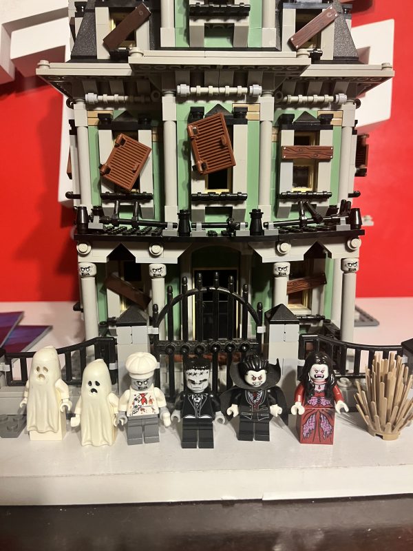 LEGO Monster Fighters 10228 Haunted House - Imagen 17
