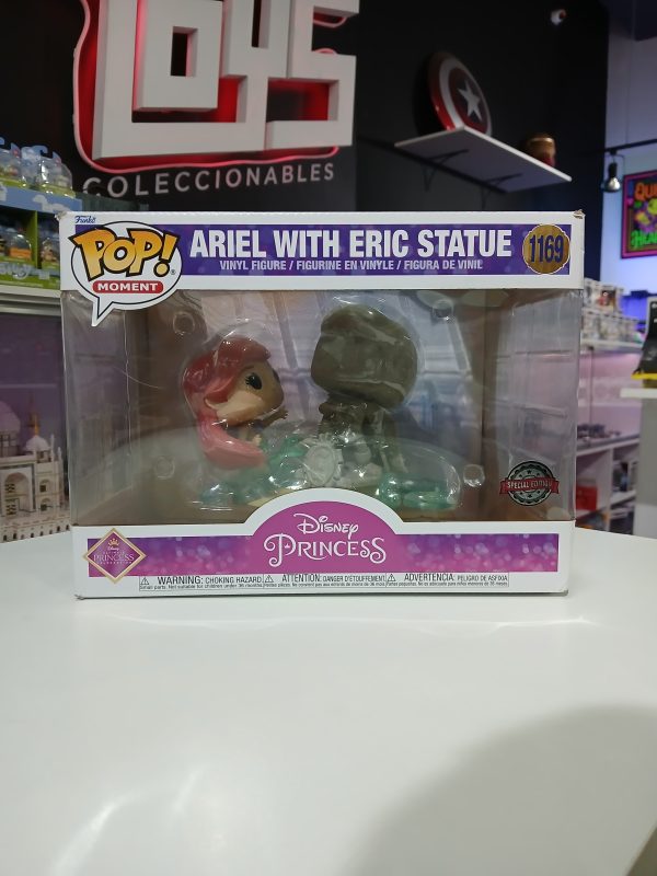 fun587952	Ariel With Eric Statue