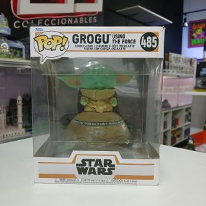fun583909 Funko Deluxe Grogu using the force