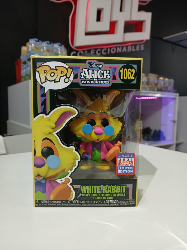 fun559836	POP ALICE IN WONDERLAND: BLACKLIGHT - WHITE RABBIT