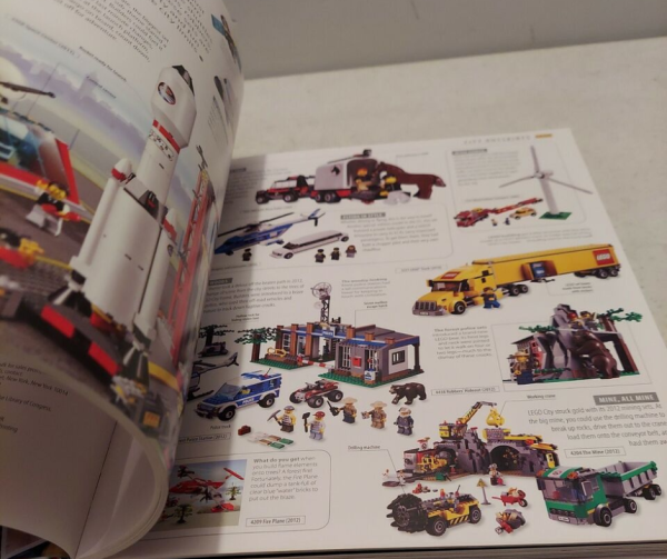 Lego Book - Imagen 5
