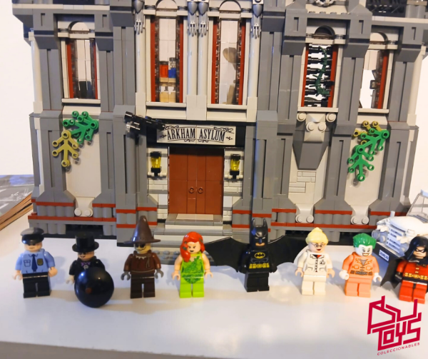 10937 Arkham Asylum Breakout - Imagen 12