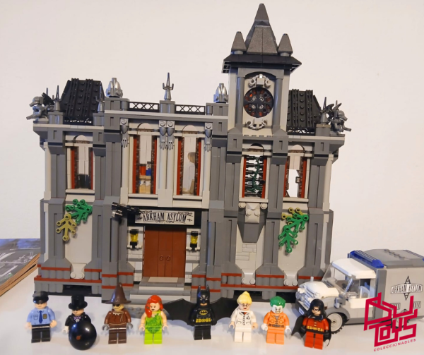 10937 Arkham Asylum Breakout