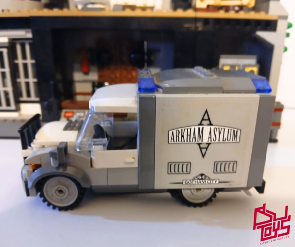 10937 Arkham Asylum Breakout - Imagen 5