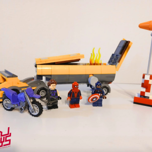 76067 LEGO Super Heroes Tanker Truck Takedown