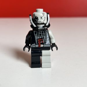 Darth Vader (Battle Damaged) 7672