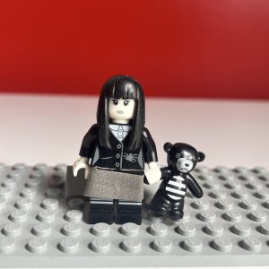 71007-16 Spooky Girl	serie 12