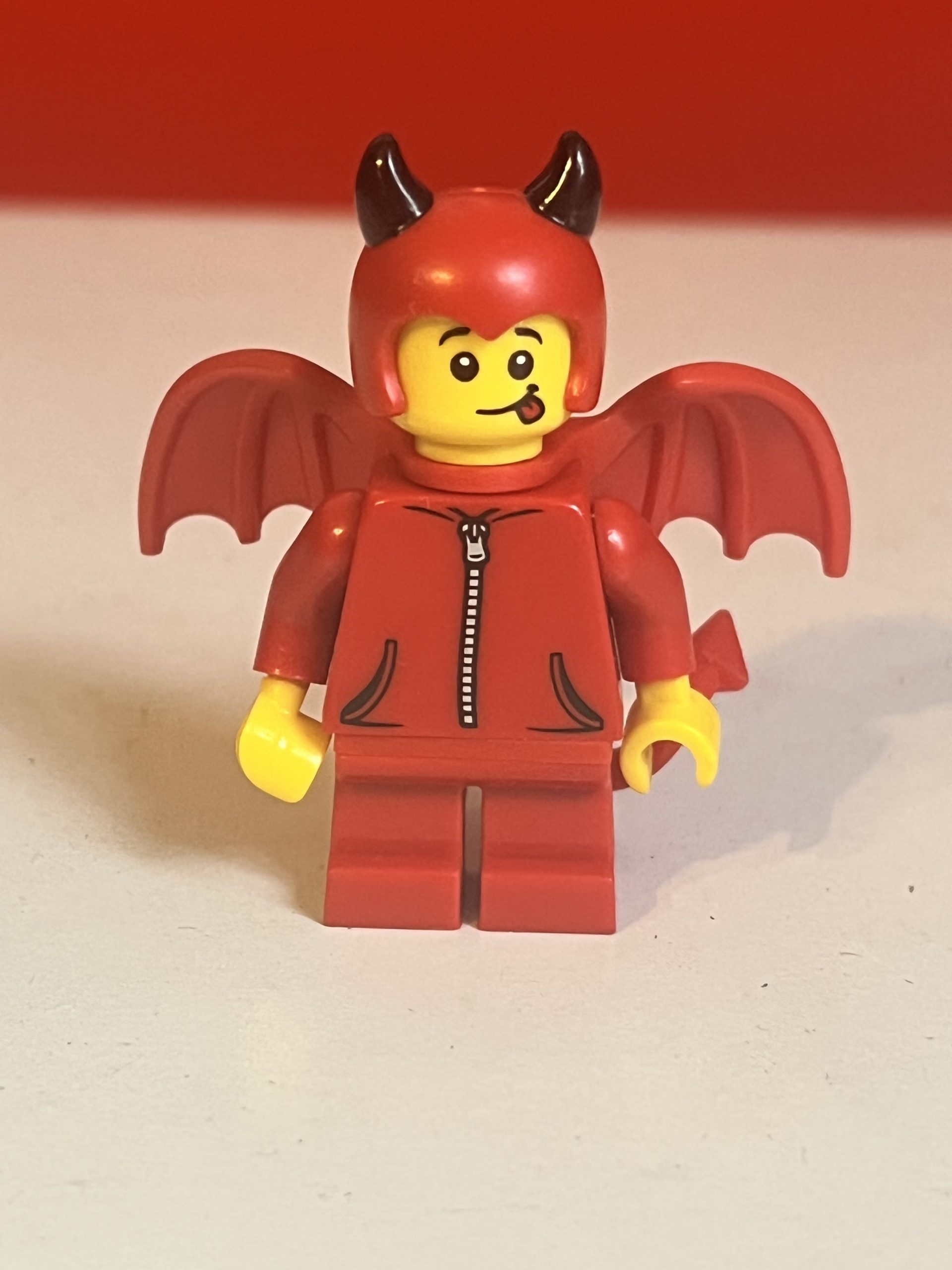 COL247: Cute Little Devil, Series 16
